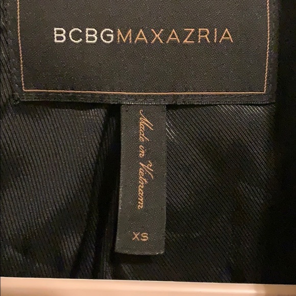 Blazer - Picture 2 of 8